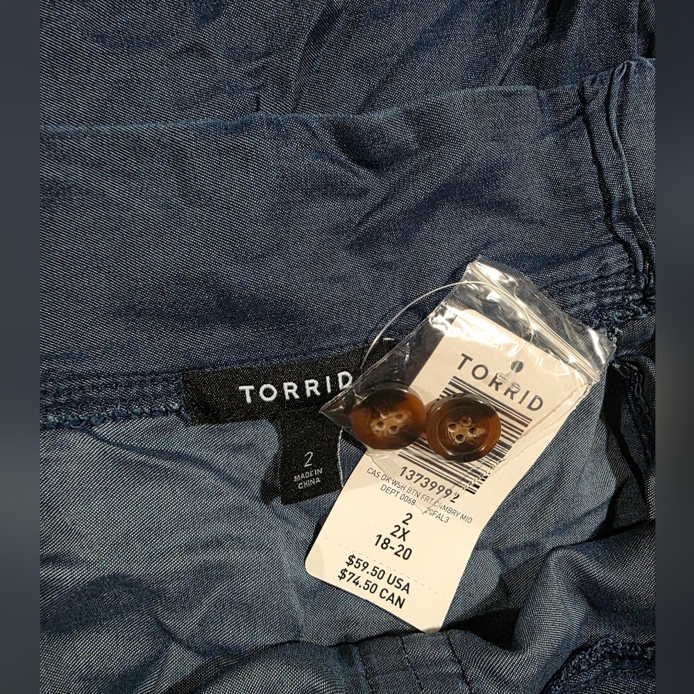 NWT Midi Chambray Button-Front Skirt - Picture 6 of 7